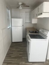 4302 Christie St in Corpus Christi, TX - Building Photo - Building Photo