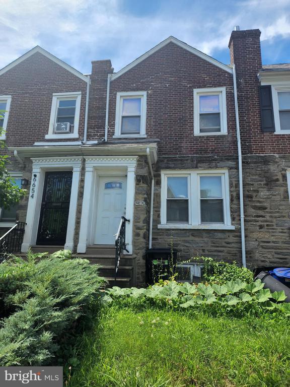 property at 6656 Blakemore St