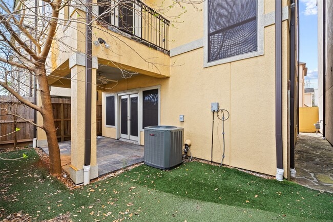 property at 3022 Orchard Ct