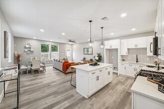 765 Enterprise St in Houston, TX - Building Photo - Building Photo