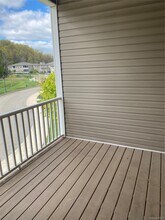 401 Bluestone Ct in Maybrook, NY - Building Photo - Building Photo