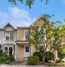 2849 Schoolhouse Cir in Silver Spring, MD - Building Photo - Building Photo
