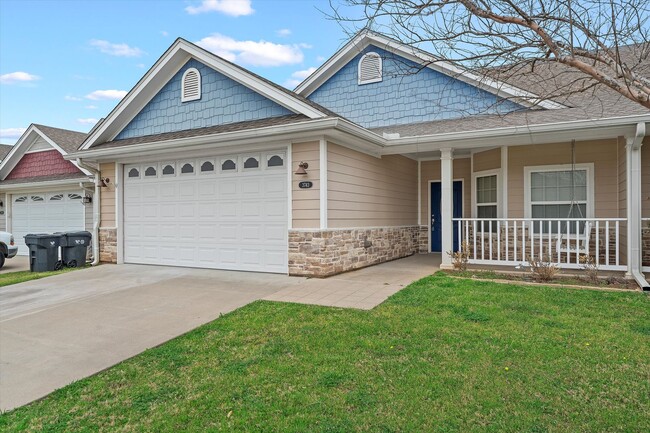 property at 3743 Vista Cove Dr