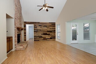6 S Pineplank Ct in Spring, TX - Building Photo - Building Photo