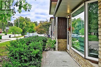 36 Tealham Dr in Toronto, ON - Building Photo - Building Photo