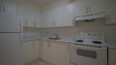 70 Old Sheppard Ave in Toronto, ON - Building Photo - Building Photo