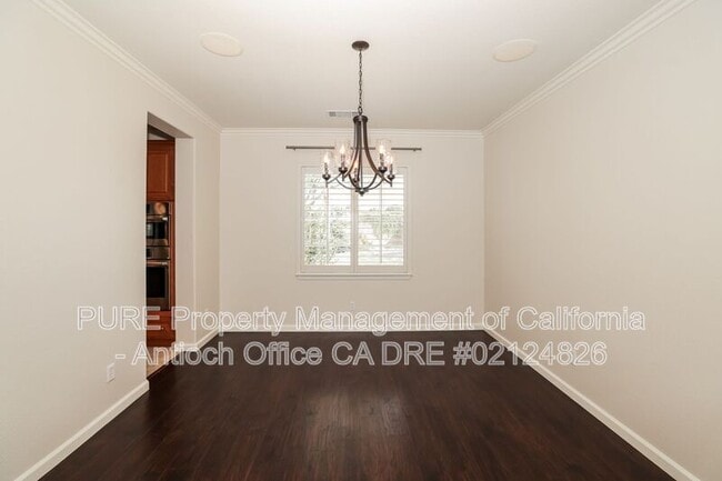 1960 Parsley Dr in Brentwood, CA - Building Photo - Building Photo