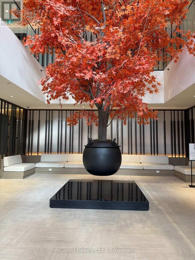 4015 The Exchange in Mississauga, ON - Building Photo - Building Photo