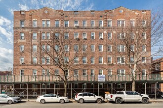 8215 35th Ave in Jackson Heights, NY - Building Photo - Building Photo