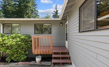 14919 54th Pl W in Edmonds, WA - Building Photo - Building Photo