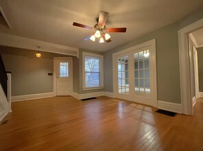 615 W Gray St, Unit A in Elmira, NY - Building Photo - Building Photo