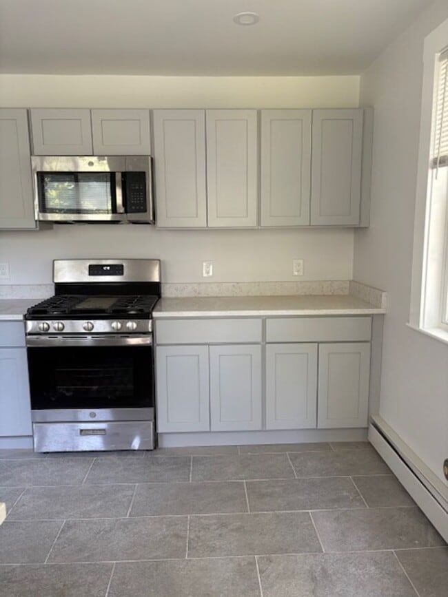 property at 8-8 Forest St