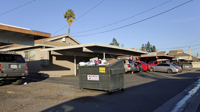 270 Vallejo Way in Upland, CA - Building Photo - Building Photo