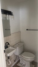 1570 Meredith Dr in Cincinnati, OH - Building Photo - Building Photo