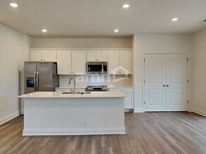 1343 Pk Pl S in Reynoldsburg, OH - Building Photo - Building Photo