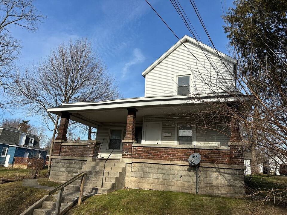 513 Bissell St NE in Grand Rapids, MI - Building Photo