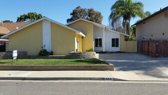 444 Blanco Ct in Camarillo, CA - Building Photo