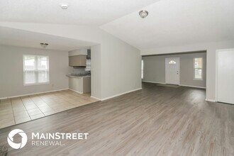 4405 Indian Trail Dr in Memphis, TN - Foto de edificio - Building Photo