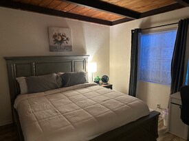 434 Riverdale Dr, Unit A in Glendale, CA - Building Photo