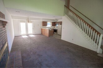 3600 Hermitage Rd in Columbia, MO - Building Photo - Building Photo