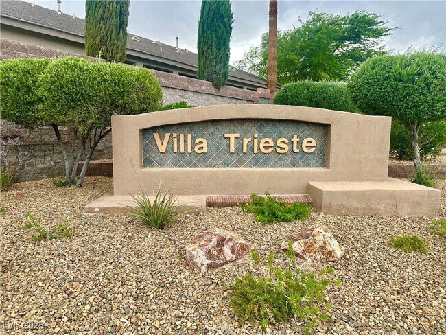 280 Cascade Mist Ave in Las Vegas, NV - Foto de edificio - Building Photo