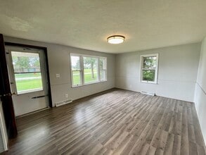 132 E Halt Dr in Terre Haute, IN - Building Photo - Building Photo