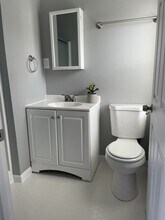 3226 SE Rockwood St in Portland, OR - Building Photo - Building Photo