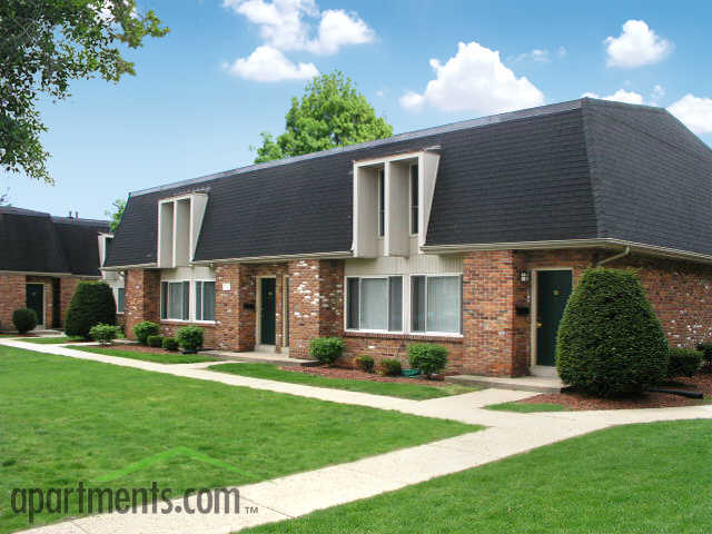 Townehouse Village Apartments in Richmond, IN - Building Photo