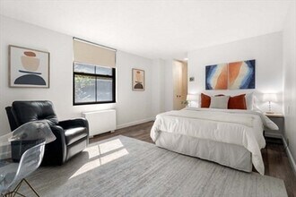 50 Longwood Ave, Unit 317 in Brookline, MA - Building Photo - Building Photo