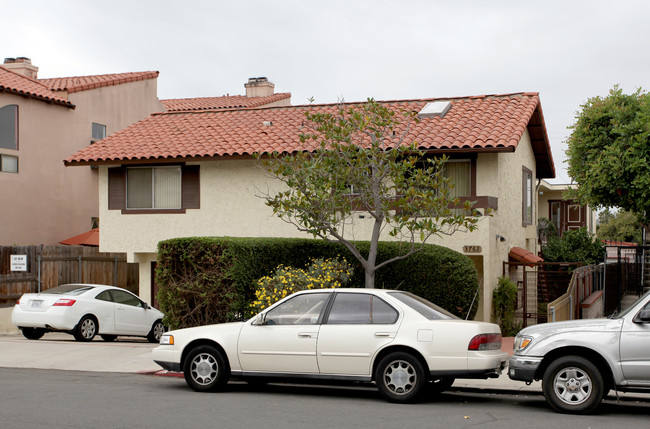 3762 Arnold Ave in San Diego, CA - Building Photo - Building Photo