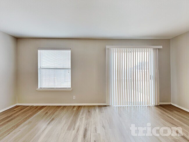 8507 Crinum Lily Dr in Converse, TX - Foto de edificio - Building Photo