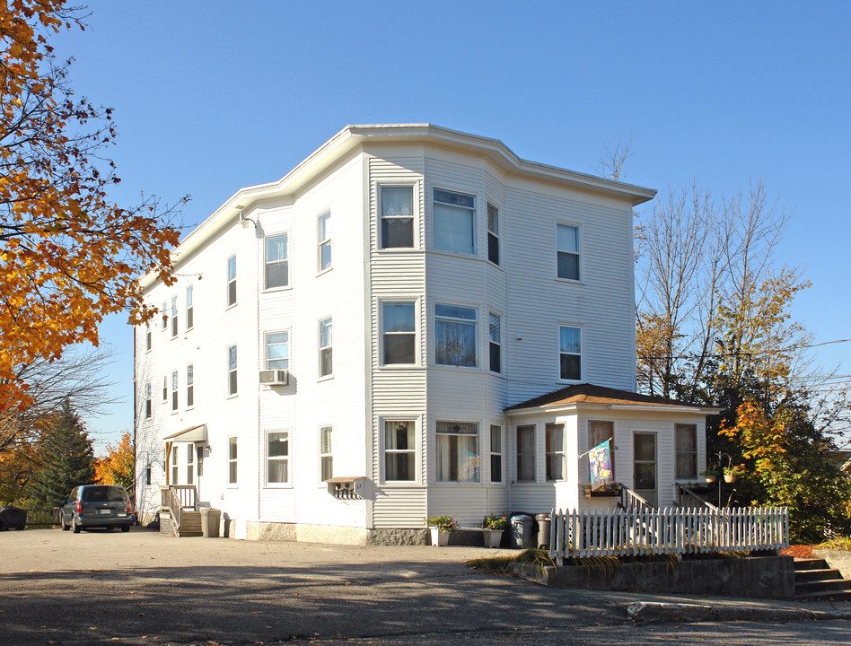 33 Taylor St in Biddeford, ME - Building Photo