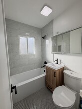 1642 Madison Ave in San Diego, CA - Foto de edificio - Building Photo