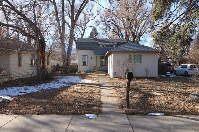 422 N Cedar St in Colorado Springs, CO - Building Photo - Building Photo