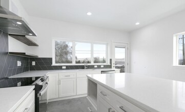 901 Verde Ln in Selah, WA - Building Photo - Building Photo