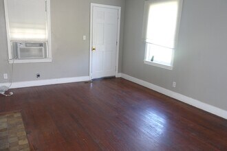 831 4th Ct W in Birmingham, AL - Building Photo - Building Photo