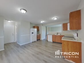 10823 Firefly Cir in Indianapolis, IN - Building Photo - Building Photo