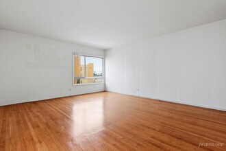 80 Terra Vista Ave in San Francisco, CA - Building Photo - Building Photo