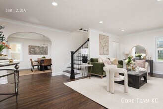 401 E Gregory Blvd in Kansas City, MO - Building Photo - Building Photo