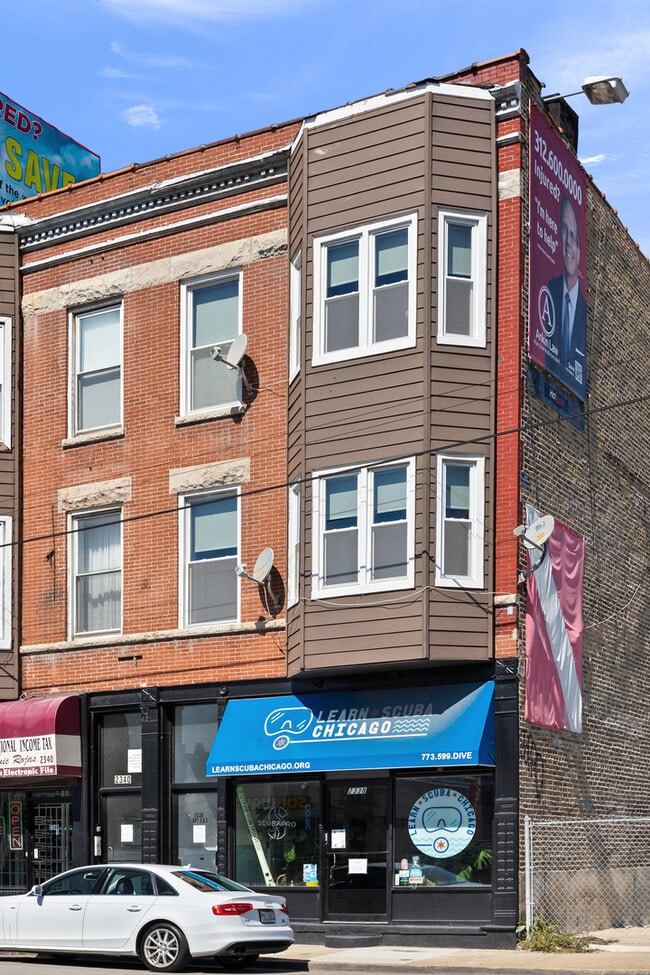 property at 2338 W Fullerton Ave