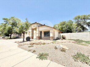 16510 W Baden Ave in Goodyear, AZ - Building Photo - Building Photo