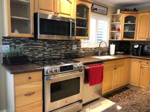 4962 Nautilus St in Oxnard, CA - Building Photo - Building Photo