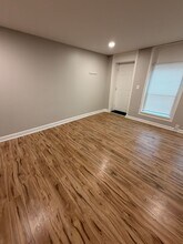 2221 W Madison St in Louisville, KY - Building Photo - Building Photo