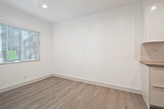 1127 18th St in Santa Monica, CA - Foto de edificio - Building Photo