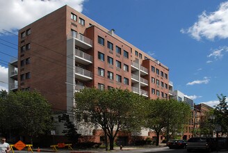 89-91 Jefferson St in Hoboken, NJ - Foto de edificio - Building Photo