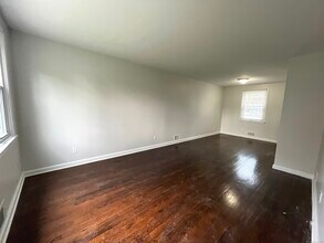 112 Brookside Cir in Wethersfield, CT - Building Photo - Building Photo