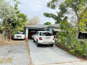 621 S 24th Ave in Hollywood, FL - Foto de edificio - Building Photo