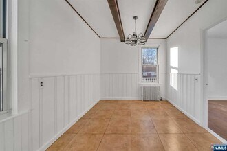 152 Washington in New Milford, NJ - Foto de edificio - Building Photo