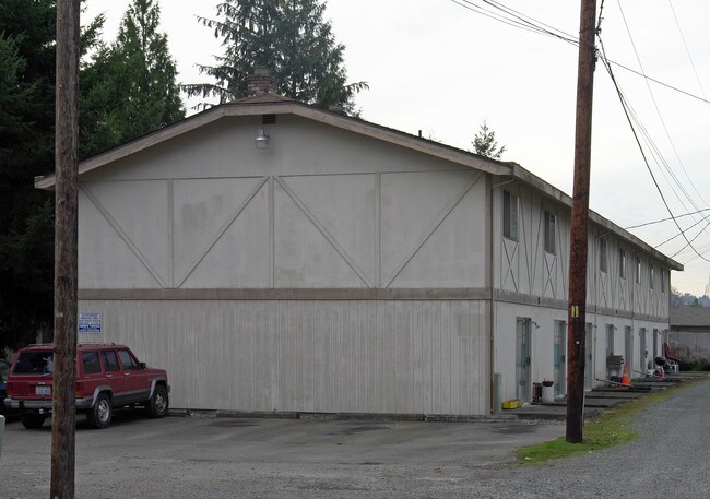 508 11th St NW in Puyallup, WA - Foto de edificio - Building Photo