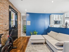 158 New York Ave in Jersey City, NJ - Building Photo - Building Photo